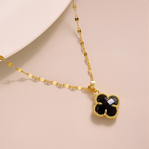 สร้อยคอทอง<span class=keywords><strong>แดง</strong></span>ชุบ<span class=keywords><strong>ทอง</strong></span> 18K รูปดอกไม้โคลเวอร์ |   จี้เพชรพลอยสีเขียวมรกตนำโชคบนสร้อยคอรูปปากสำหรับผู้หญิง สไตล์คลาสสิกสำหรับวันครบรอบ - Product Image 4