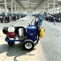 Machine à peinture pour marquage routier avec capacité de 6 L pour des opérations de marquage étendues