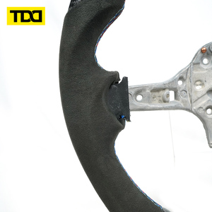 Volant de course en fibre de carbone TDD 3 branches avec marquage bleu pour BMW F10 F30 E90 E46 F20 M3 M5 M6 - Product Image 4