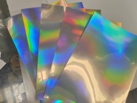 Feuille miroir en vinyle transparent irisé en PVC transparent holographique Artisanat au laser Arcs de bricolage Fabrication de bijoux, 1.27x50M 50inchx164feet