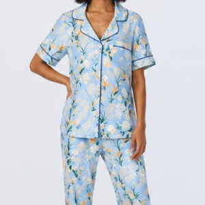 Abbigliamento Personalizzato da Donna per Casa, Pigiama a 2 Pezzi, Indumenti da <span class=keywords><strong>Notte</strong></span> con Stampa Floreale, Set di Pigiami di Lusso per Donne - Product Image 1