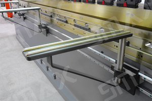 Máquina Dobladora de Chapa de Aluminio y Acero CNC Totalmente Automática y Sincronizada de Alta Calidad y Precisión SMAX, Motor <span class=keywords><strong>PSH</strong></span> 220T/3200 11kW - Product Image 6