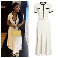 Robe midi élégante en tricot à manches courtes pour femmes, idéale pour l'été
