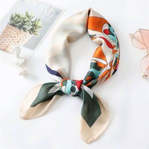 Écharpe imprimée pour femmes, design à motifs tendance, ajoute du style à toutes les tenues, disponible en grandes quantités - Product Image 2