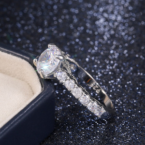 Anello da donna elegante per matrimonio, design classico, regalo di gioielleria alla moda per banchetti quotidiani - Product Image 4