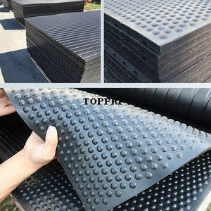 Tapis de sol en caoutchouc antidérapant 6 pieds x 4 pieds pour boxes à chevaux - Product Image 5