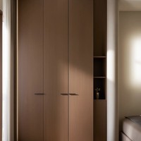 Nouvelle chambre à coucher en bois de style mid-century, armoire, bureau de rangement haut de gamme personnalisé, organisation intégrée, aménagement écologique, villa
