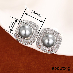 Orecchini a Perno Rotondi Geometrici con Perle Finte per Donna, Gioielli Placcati alla Moda - Product Image 6