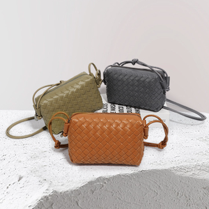 Sac à bandoulière pour femme tissé à la main carré, nouveauté, sacs <span class=keywords><strong>de</strong></span> luxe pour femme - Product Image 3