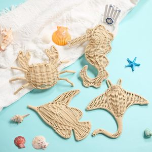 Ensemble <span class=keywords><strong>de</strong></span> 4 décorations artisanales en rotin sur le thème <span class=keywords><strong>de</strong></span> l'océan, style bohème, idéal pour la <span class=keywords><strong>salle</strong></span> <span class=keywords><strong>de</strong></span> <span class=keywords><strong>bain</strong></span> et l'art mural intérieur/extérieur - Product Image 1