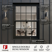 Ventana Vertical de Aluminio Blanco y Negro Estilo Moderno, con Rejillas Divisorias Personalizadas y Doble Acristalamiento para Villas