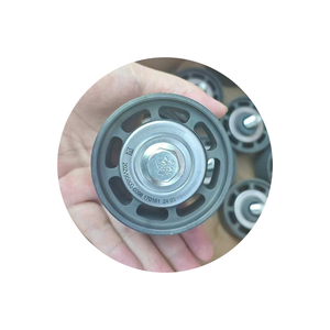 Sinotruk HOWOSITRAKトラック部品アイドラーアセンブリ202V95800-6098MC11MT13エンジン冷凍エアコンコンプレッサー用 - Product Image 1