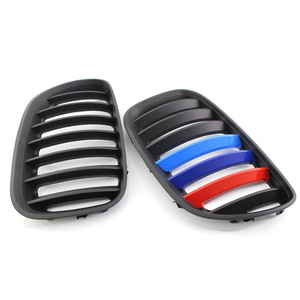 กระจังหน้า BMW X5 E53 สีดำด้าน สไตล์ M สำหรับรุ่นปี 2004-2006 แบบอัพเกรด - Product Image 1