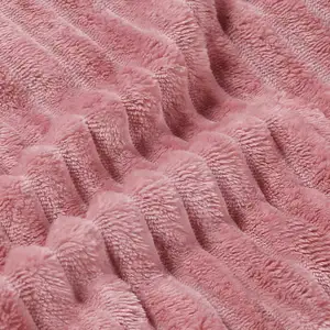 निर्माता अनुकूलित ऊन कंबल 3 डी रिबन जैक्वार्ड फ़ज़ी कंबल आरामदायक फ्लुफी गुलाबी बिस्तर कंबल