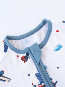 Pijamas de bebé de viscosa de bambú con estampado personalizado, ropa de bambú con cremallera y <span class=keywords><strong>pies</strong></span> cubiertos, transpirable, venta al por mayor, caja sorpresa - Product Image 4