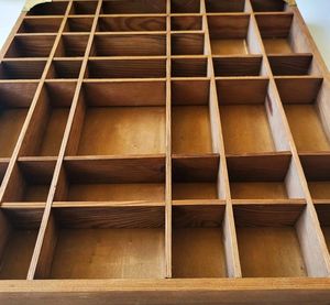 خزانة عرض كبيرة من الخشب العتيق مثبتة على الحائط ، رف ديكور منزلي للتماثيل والتوابل وغرفة المعيشة من Curio - Product Image 5