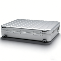 Mallette d'attache en aluminium pur dur personnalisée en argent pratique de luxe de qualité supérieure avec mousse