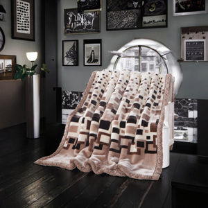 Couverture épaisse en polyester 100% style coréen, 2 plis, 1 côté gaufré, 5 kg, douce et chaude, toutes saisons, <span class=keywords><strong>taille</strong></span> personnalisable - Product Image 2