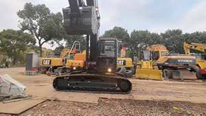 Excavatrices hydrauliques sur chenilles Hyundai modèle 220 utilisées - Product Image 2