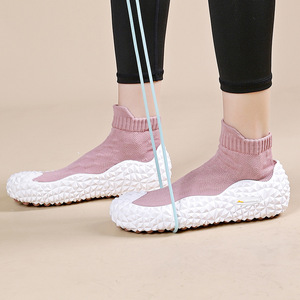 Chaussures de plage en silicone à séchage rapide pour hommes et femmes pour la plongée en apnée et la natation Wading Chaussettes d'extérieur à semelle souple pour enfants - Product Image 2