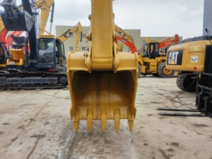Pelle sur chenilles CAT 320D2 330D2L originale d'occasion au Japon à Offre Spéciale prix abordable bas de pelleteuse Caterpillar 330D2L d'occasion - Product Image 6