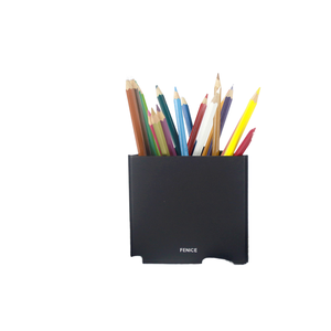 [FENICE] Porte-stylo triangulaire en cuir écologique de qualité supérieure (110*95*100mm) Design multifonctionnel Intérieur/Accessoire avec affichage de la température - Product Image 1