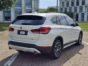 MODÈLE D'OCCASION <span class=keywords><strong>BMW</strong></span> X1 en STOCK MODÈLE D'OCCASION DE LUXE MODÈLE DE LUXE BLANC COULEUR EXTÉRIEURE MARRON COULEUR INTÉRIEURE UTILISÉE 2023 <span class=keywords><strong>BMW</strong></span> X1 SUV - Product Image 4