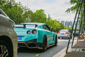 ZNDR Nuevo para GT-R: Parachoques, faldones laterales, pasos de rueda, capó, alerón y difusor estilo NISMO mejorados de fibra de carbono con tornillos - Product Image 6