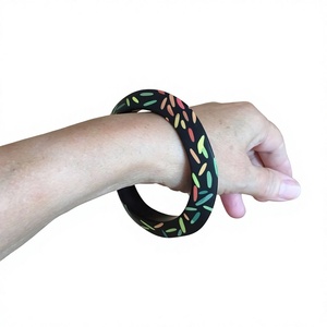 Bracelets ronds en bois faits à la main de la meilleure qualité, unisexes, ensemble de bijoux fantaisie décontractés, finition naturelle tendance, anniversaire, mariage, femme - Product Image 4