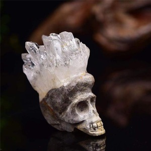 Racimo de cristal blanco natural al por mayor los adornos del cráneo pulidos a mano piedra cruda pulida y tallada decoraciones de escritorio de oficina - Product Image 6