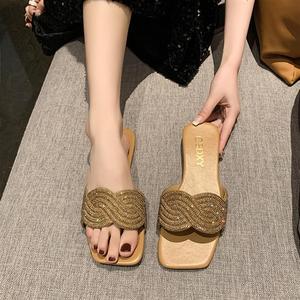 Big Size Fashion Women's PU Flat Outdoor Sandals With Rhinestone Summer Beach Flat Slippers for Ladies - Product Image 5