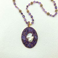 Collier en bambou avec neuf billes de cuivre violet, améthyste, cristaux tchèques et incrustations de perles d'imitation – Tendance, unique, haut de gamme