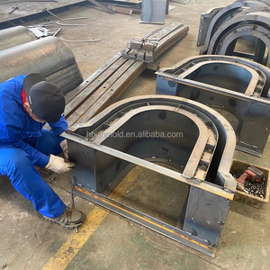 Moule de ravin en forme de U en ciment préfabriqué Forgeage acier et caoutchouc gabarit pour canal d'inondation d'irrigation moule de ravin brut en béton - Product Image 2
