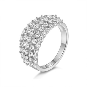 Anillo de cóctel de lujo para mujer, chapado en oro de 18 quilates, con moissanita, engaste pavé, corte brillante redondo, banda de plata 925, joyería de boda - Product Image 2