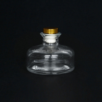 Bouteilles diffuseur de parfum pour voiture en verre transparent de 150 ml, prêtes à être expédiées, plates, courtes, rondes, avec bouchon et anneau de fermeture