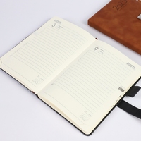 2026 2025 Carnet de Luxe OEM Agenda de Direction Conception Couverture Rigide en PU Noir Marron avec Boucle Magnétique Planificateur Mensuel et Stylo