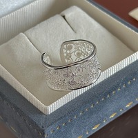 Bague large en argent sterling 925 pour femme, motif filigrane ajouré, fleur en dentelle, ajustable, ouverte, avec zircon cubique étincelant, vente en gros