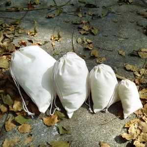 Sac en toile de coton écologique à fond rond avec logo personnalisé, double cordon de serrage, pour bougies, sac anti-poussière, sac à vin - Product Image 6