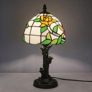 Lámpara de Mesa LongHuiJing de 8 Pulgadas con Pantalla de Vidrio Teñido, LED Flexible E26, Estilo Europeo Pastoral Retro con Patrón de Flores Amarillas para el Hogar - Product Image 1