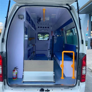 <span class=keywords><strong>Ambulancia</strong></span> médica privada con techo semialto y distancia entre ejes media | Depósito de reserva previa para pedidos personalizados - Product Image 5