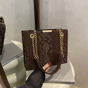 2025 Mới Thời Trang Cá Sấu Mô Hình Đơn Giản Retro Của Phụ Nữ Làm Việc Crossbody Túi Dây Kéo Đóng Cửa Polyester Chuỗi Vai Túi - Product Image 5