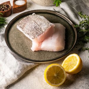 Filetes de merluza hubbsi congelada, pescados y mariscos de primera calidad capturados en la naturaleza, mayorista, exportador a granel, comercio internacional de pescado, suministro horeca - Product Image 4