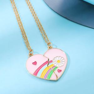 Collar de Moda con Colgante de Aleación Chapado en Oro con Diseño de Estrellas, Luna, Sol y Arcoíris de Bob Esponja y sus Mejores Amigos - Product Image 4