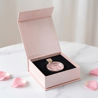 Boîte cadeau magnétique personnalisée avec logo en relief pour bracelet et bague, en matériaux recyclés, avec insert en mousse de velours pour parfum et foulard