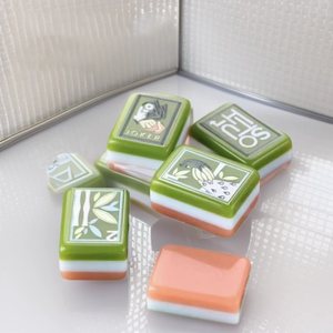 Juego de Mahjong Acrílico Más Vendido, Fichas de Mahjong Estilo Americano, Letras y Números en Inglés, Personalizado, Creativo, en Bolsa - Product Image 1