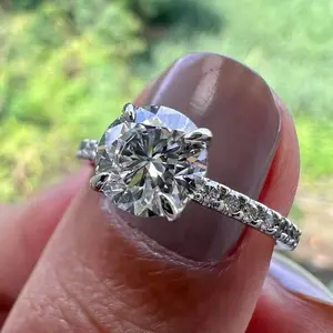 Sesuaikan perhiasan pengantin halus 1,5ct cincin pertunangan berlian Moissanite bulat cincin berlian soliter untuk wanita