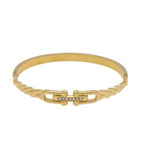 Aktuellster Schlussverkauf 18K Gold plattiert Edelstahl-Schmuck U-Form Pferdeschnalle Zirkon-Manschette Armbänder modische Damenarmband