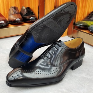 Chaussures habillées pour hommes de luxe faites à la main, polies et colorées, style britannique, chaussures pointues sculptées Brooke - Product Image 4