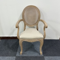 Chaise de banquet de mariage confortable avec accoudoirs en bois, design moderne, reticulum