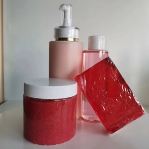 Ensemble Éclaircissant et Hydratant OEM/ODM : Lait Corporel Carotte, Huile Corporelle, Gommage Exfoliant Fraise, Savon Rose Éclatant pour la Beauté - Product Image 2